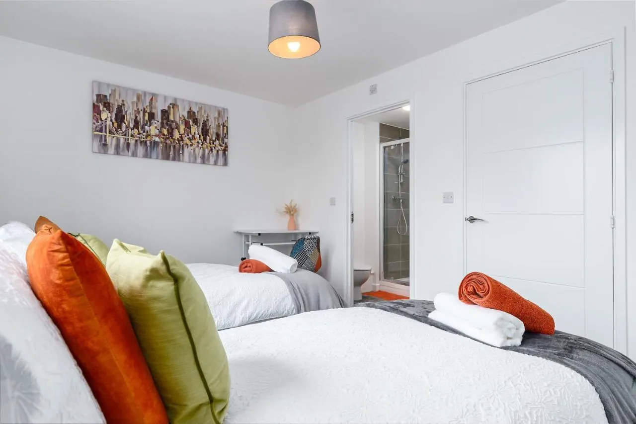 Fortified Luxury Apartment With Balcony And Free Parking Bristol United Kingdom