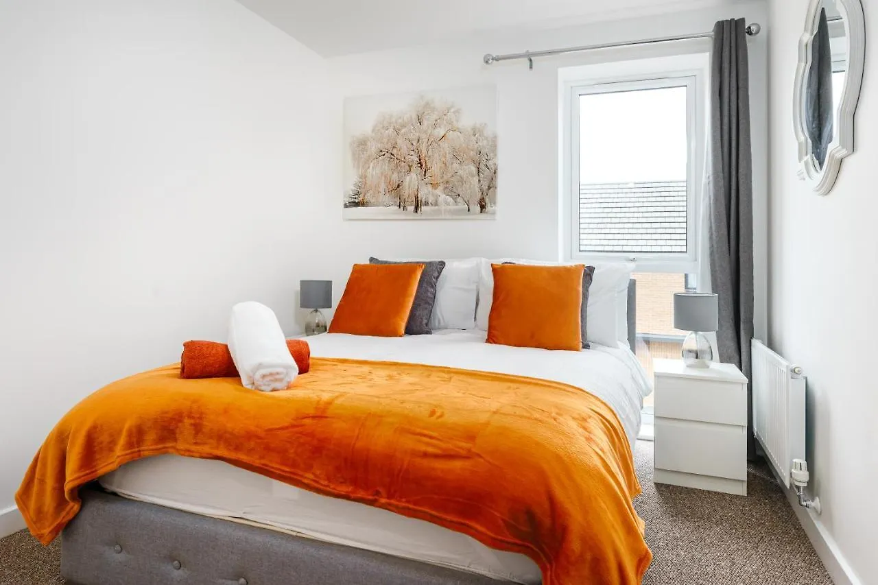 Fortified Luxury Apartment With Balcony And Free Parking Bristol