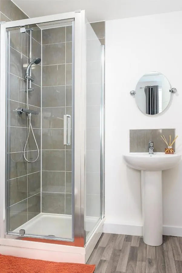 Fortified Luxury Apartment With Balcony And Free Parking Bristol United Kingdom